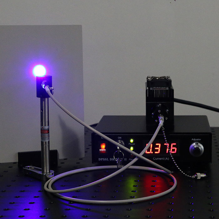457nm 4W Alto Voltaje Laser Láser de fibra acopladaCW/Modulación